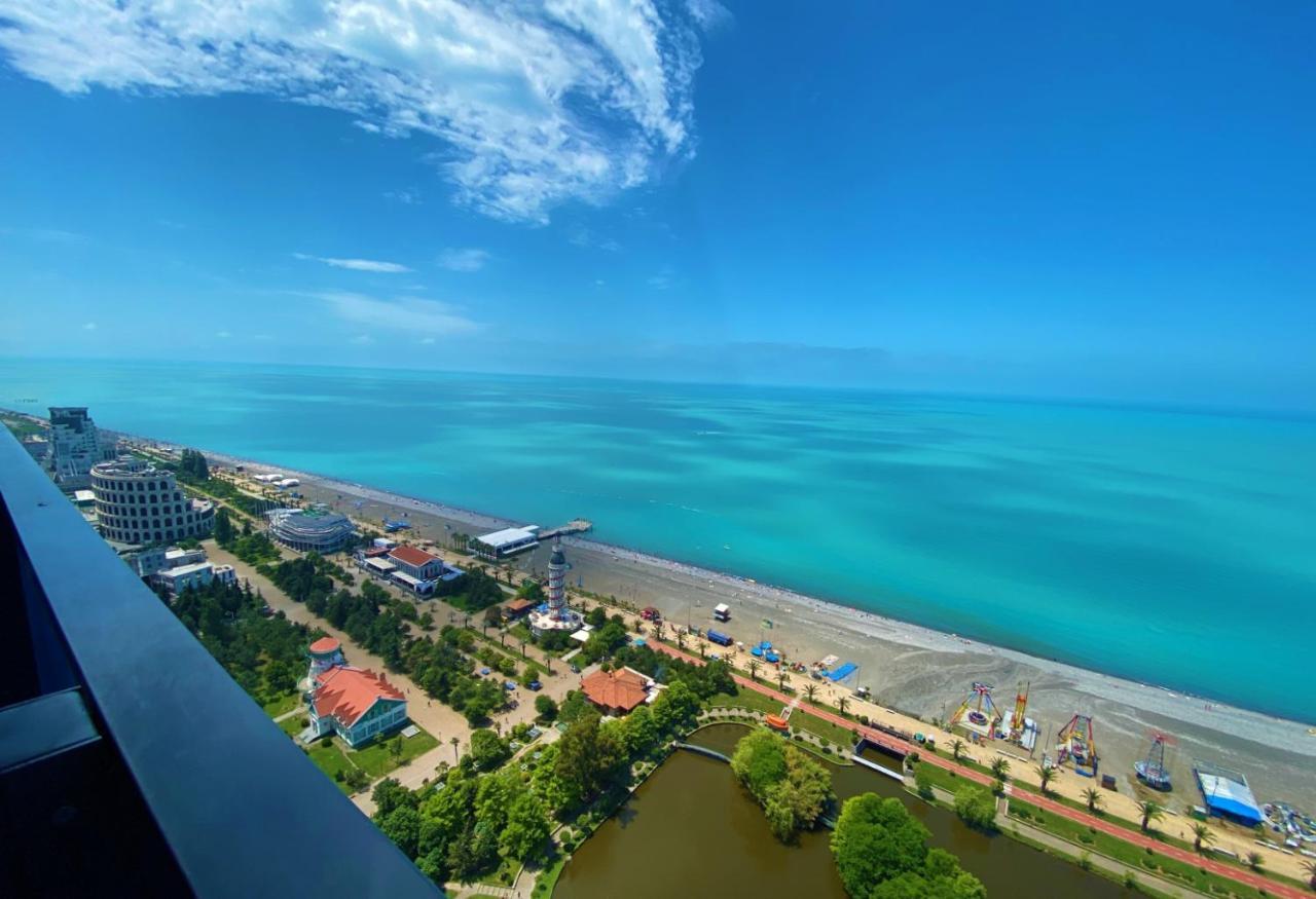 Orbi City Twins Tower Batumi Exterior photo