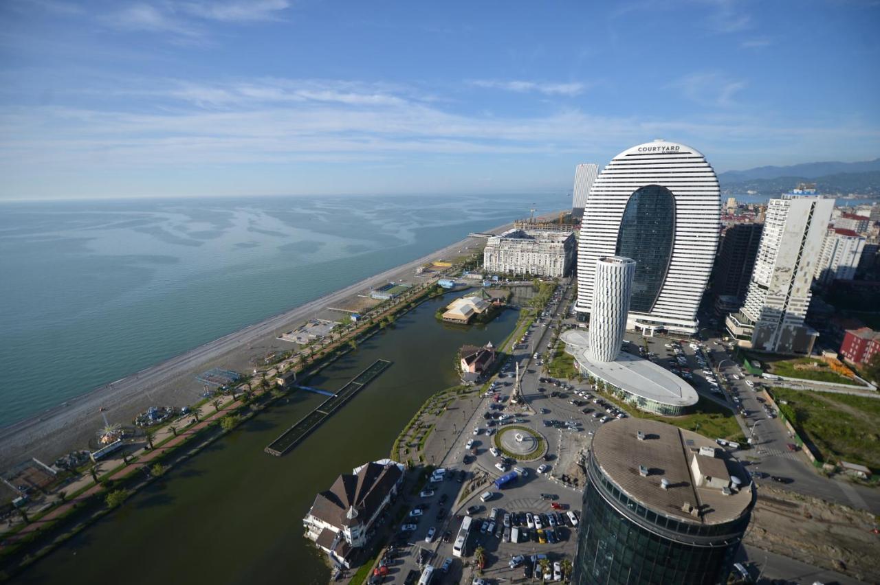 Orbi City Twins Tower Batumi Exterior photo